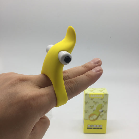 Portable Banana Skin Vibrating Cock Ring for Couples' Intimacy